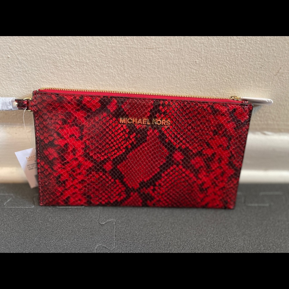 Michael Kors Bedford Large Zip Clutch